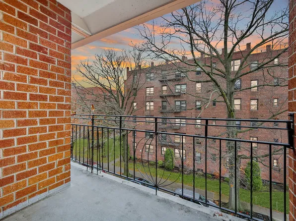 26 Oliver St APT 4B, Brooklyn, NY 11209