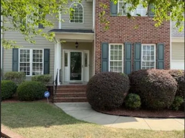 3915 Brookgreen Dr, Fayetteville, NC 28304