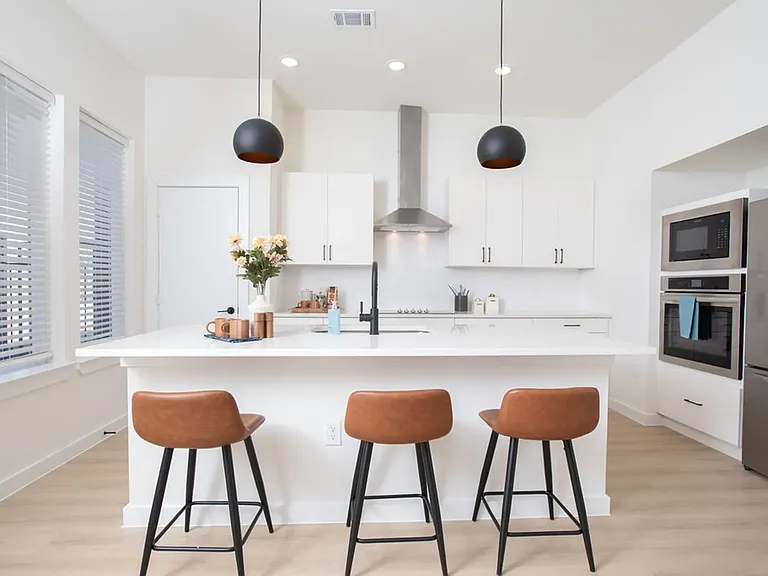 Magnolia Cir — Photo 4
