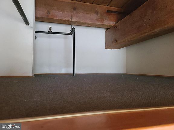 3rd image of 1010 Race St APT 3A