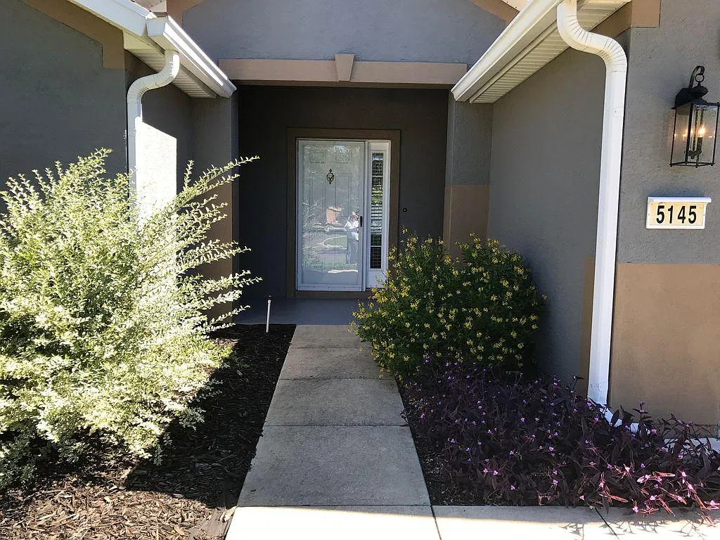 3 bed, 1714 sqft, $1,900 — Photo 2