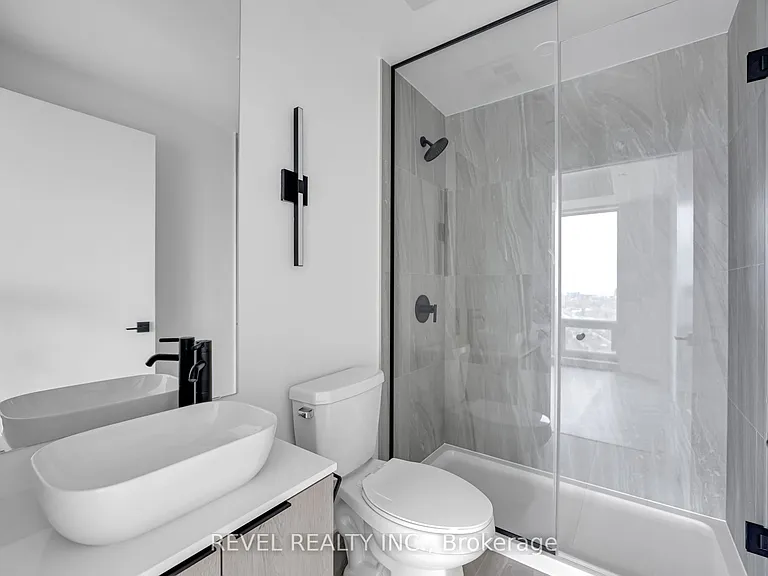 1185 Dupont St #1410 — Photo 11