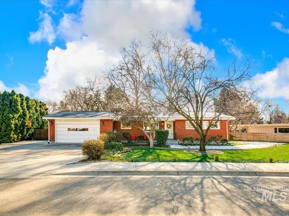 3803 N Mountain View Dr, Boise, ID 83704
