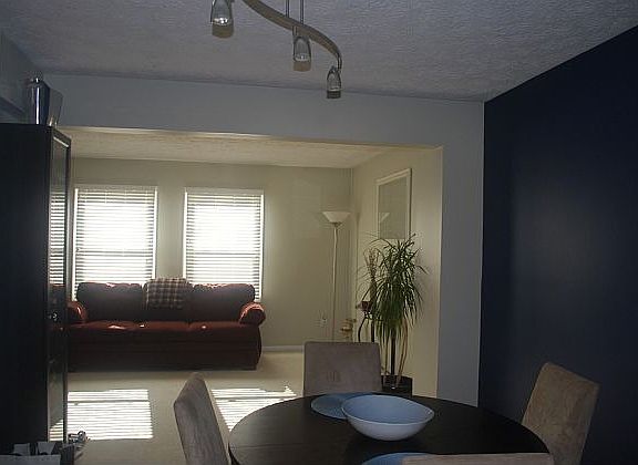 5th image of 2315 E Provincial House Dr