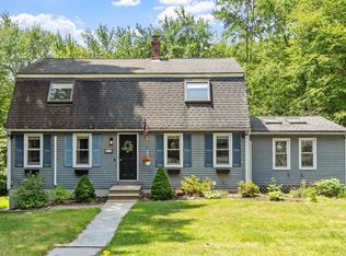 25 Holmeswood Dr, Sandown, NH 03873
