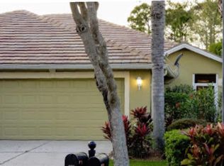 4768 Fairloop Run, Lehigh Acres, FL 33973