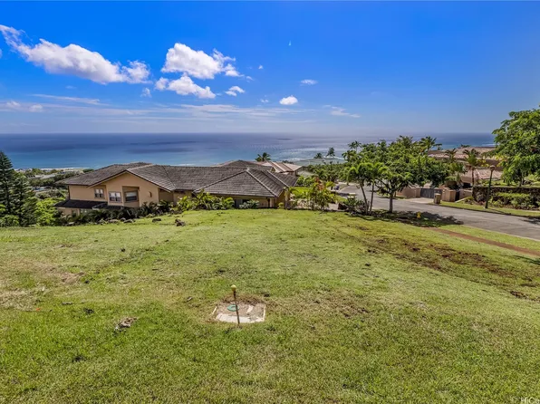549 Moaniala St, Honolulu, HI 96821