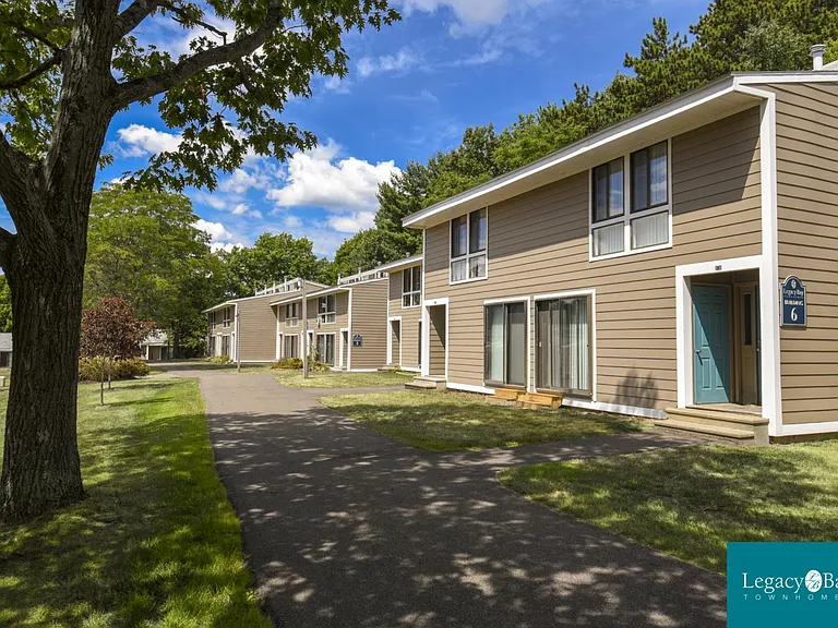 Legacy Bay Townhomes — Photo 32