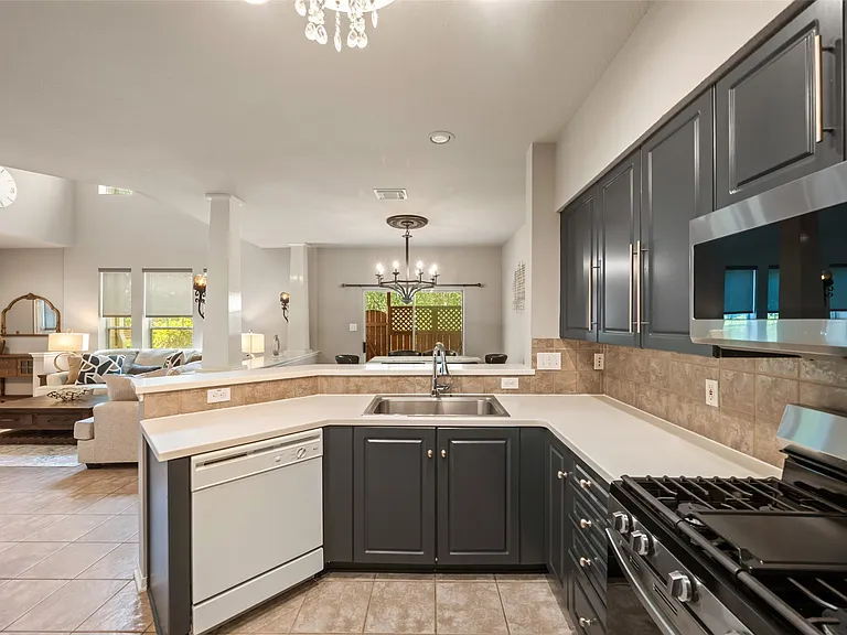 21 Stone Creek Pl #21 — Photo 2