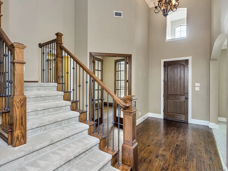 13336 Thornton Dr — Photo 29