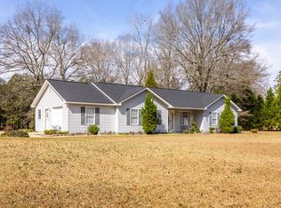29 Bon Acre Rd, Fort Mitchell, AL 36856