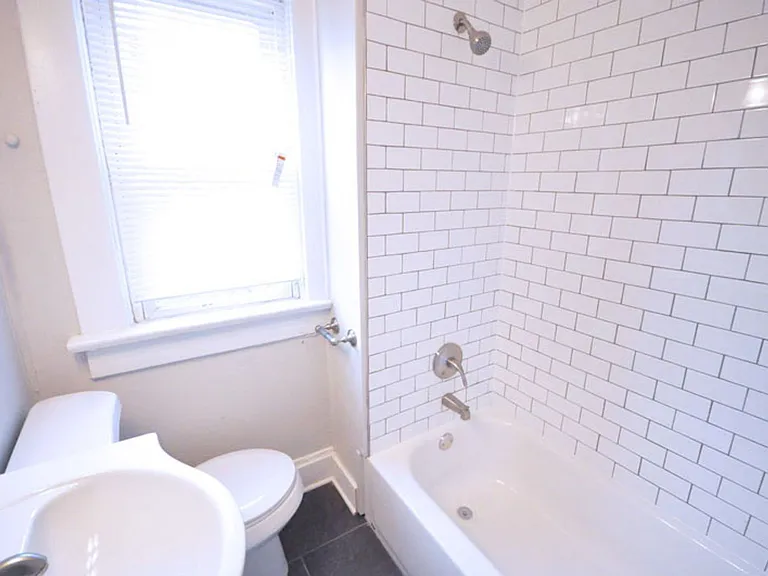 24 E Blake Ave — Photo 10