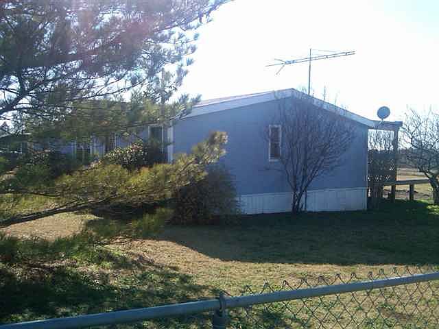 2nd image of 385 Rr 1