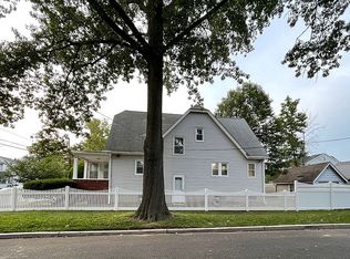 537 Drake Ave, Roselle, NJ 07203