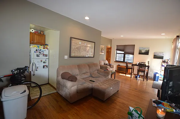 Rented by City Stop Realty | media 6