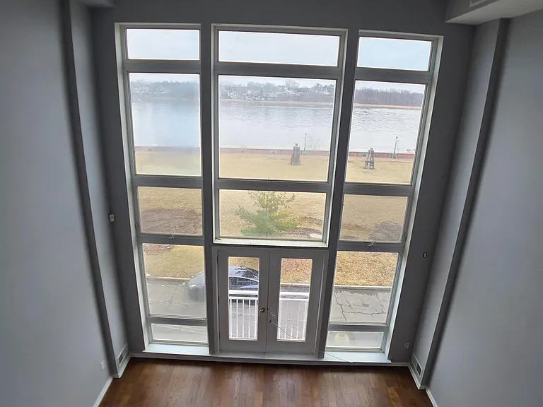 358 Rector St #321 — Photo 9