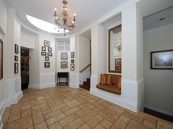 entrance/foyer