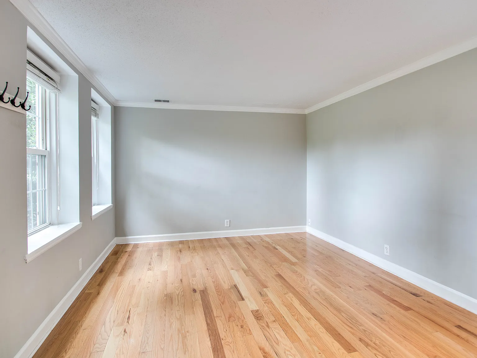 2 bed, 895 sqft, $2,550 — Photo 3