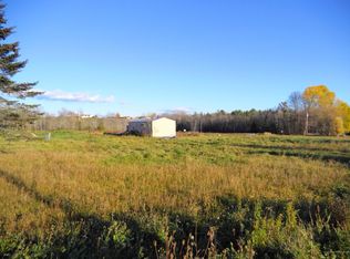 21 Dexter Rd, Saint Albans, ME 04971