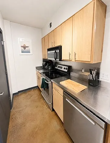 1 bed, 620 sqft, $2,350 — Photo 3