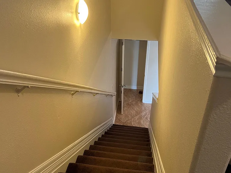 18195 King Palm Dr — Photo 12