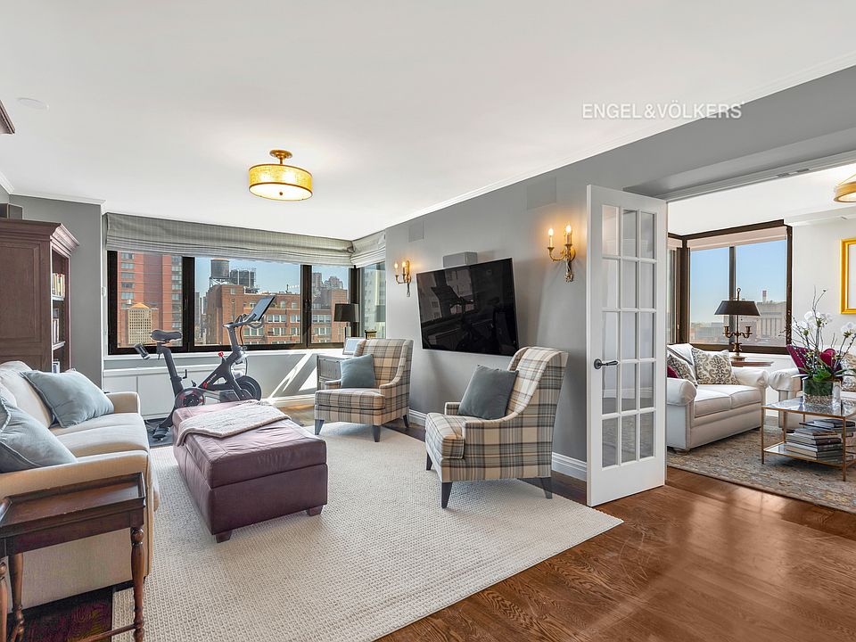 1st image of 300 E 62nd St APT 1904