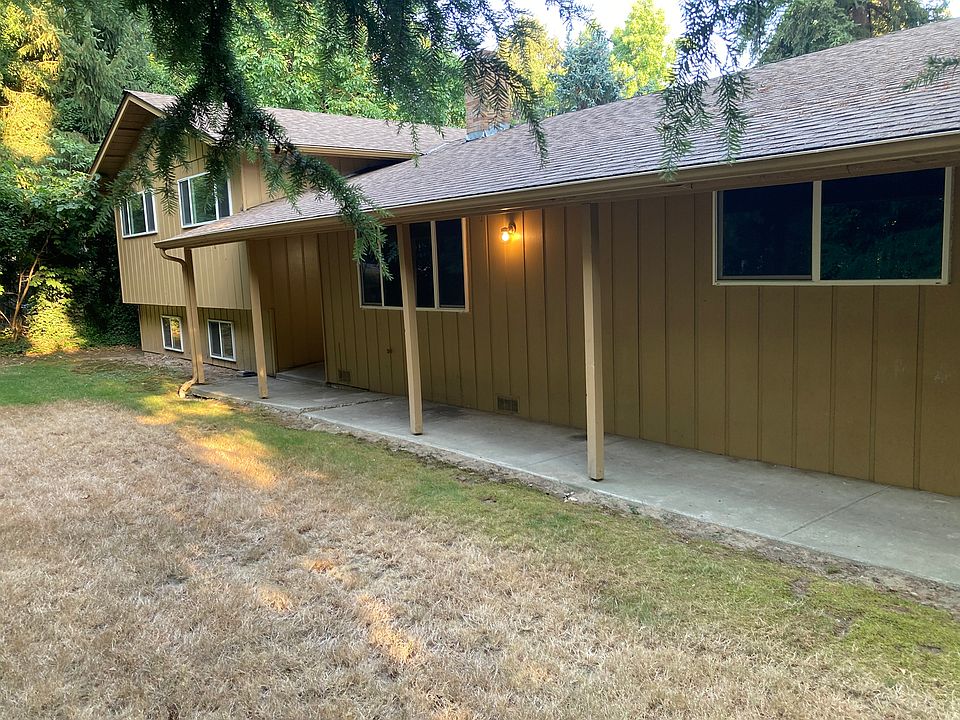 1st image of 2407 106th Ave E