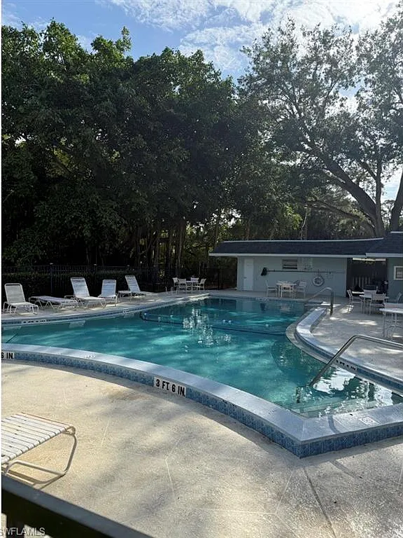 2 bed, 2.0 bath, 956 sqft, $1,800 — Photo 2
