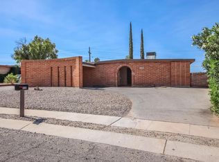 8330 E Sarnoff Pl, Tucson, AZ 85710