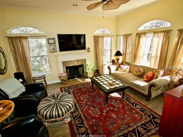 4 Indigo Run Dr APT 1323, Hilton Head Island, SC 29926