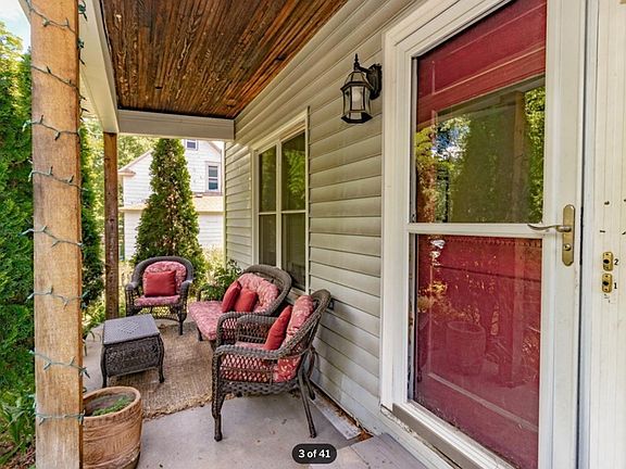 2nd image of 2410 Quincy St NE #2