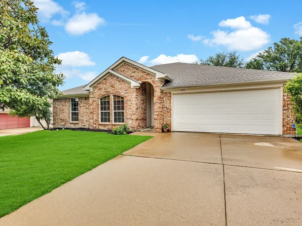 812 Joshua Dr, Burleson, TX 76028