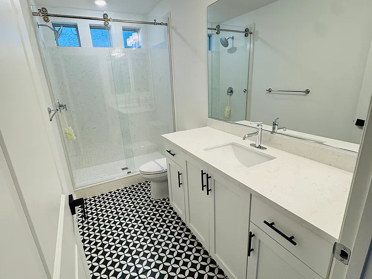 7761 Misty Oaks Ave — Photo 13