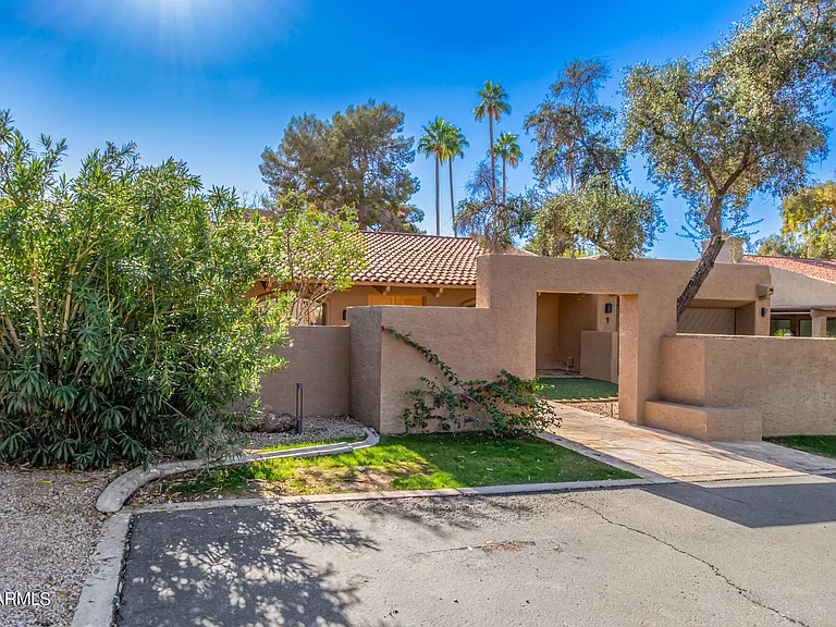 4450 E Camelback Rd #1 — Photo 6