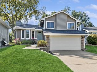 3882 92nd Dr, Urbandale, IA 50322