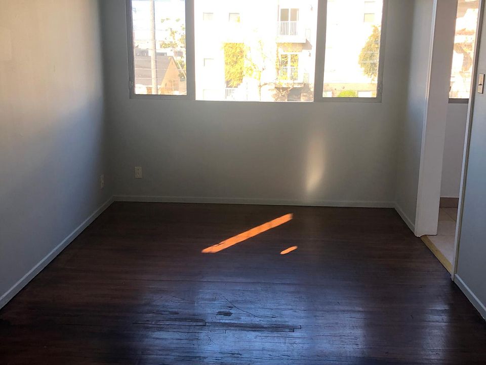 1st image of 3426 Mentone Ave APT 5