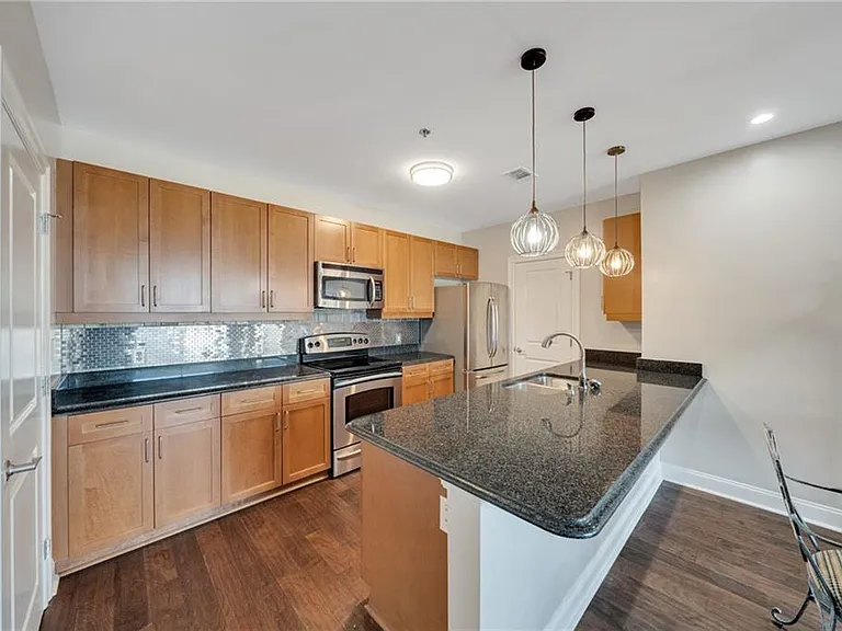 325 E Paces Ferry Rd NE #601 — Photo 3