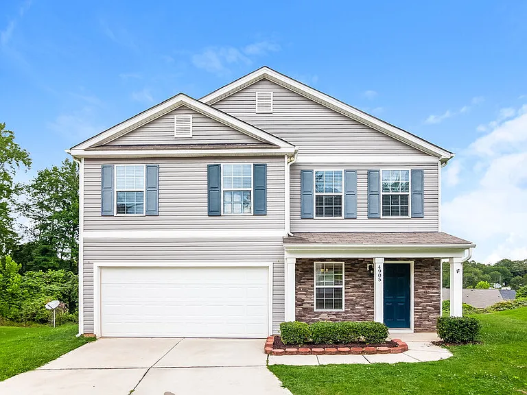 4905 Broad Leaf Ct — Photo 1