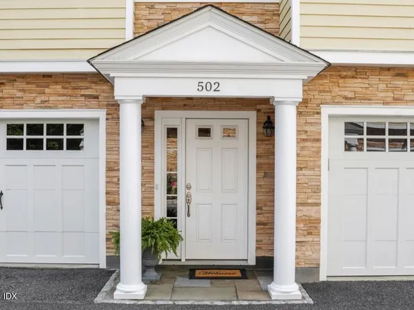 69 Riverdale Ave #502, Greenwich, CT 06830