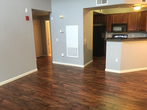 4th image of 1900 Danbrook Dr Unit 322