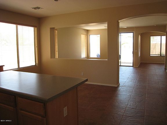 3rd image of 2569 S Ponderosa Dr