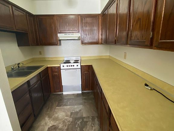 4th image of 404 3rd Ave NW #6