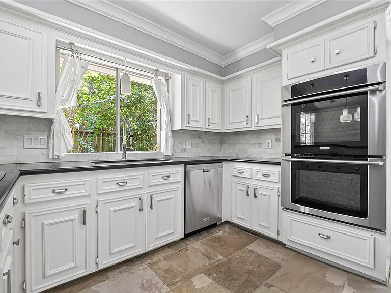 7111 Halfpenny Rd — Photo 12