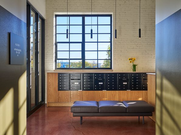 450 Amsterdam St #108