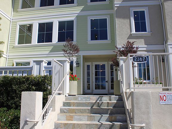 2nd image of 2367 Jefferson St Unit 315