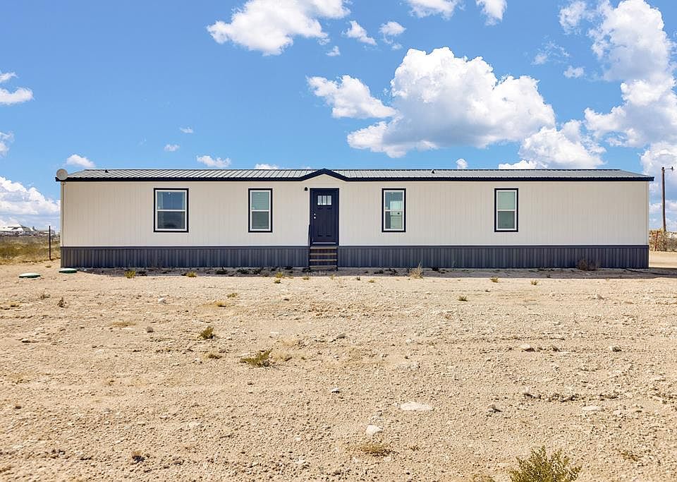 1st image of 3060 S Westcliff Rd