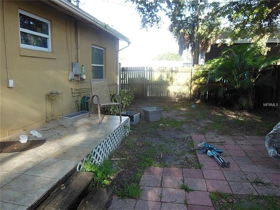 4th image of 924 30th Ave N
