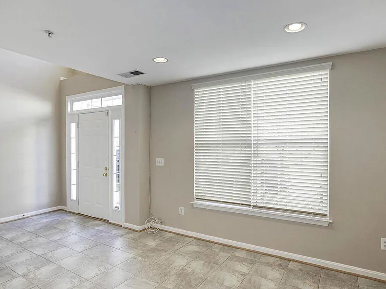 3848 Dominion Mill Dr — Photo 3