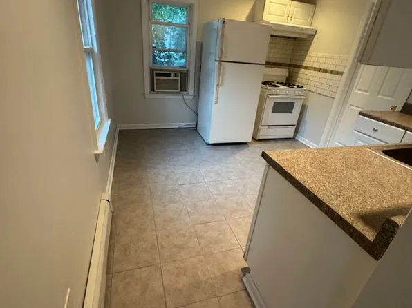 22 Davis St #2, Norwalk, CT 06851
