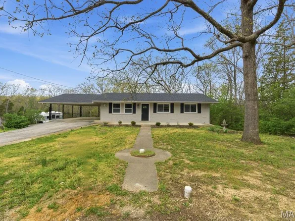 14041 Trails End Dr, De Soto, MO 63020